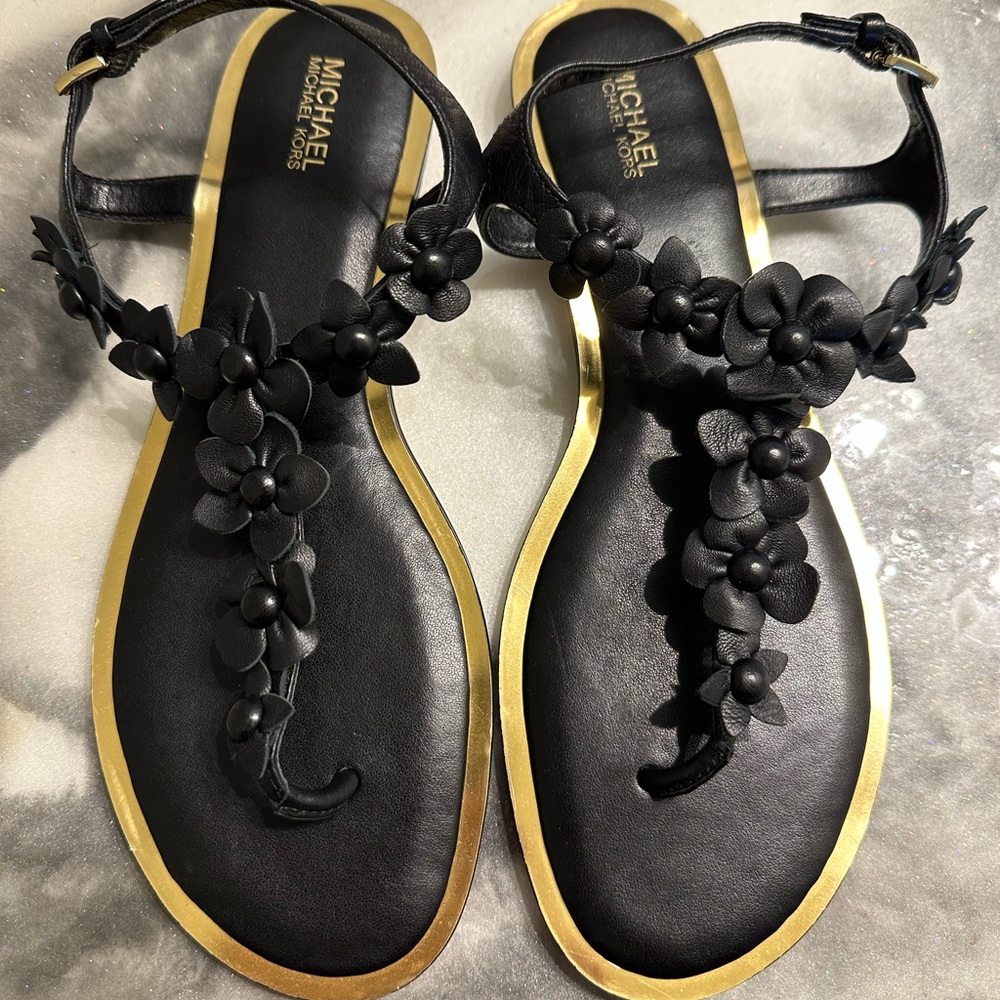 Michael Kors size 8 Black Flower Sandals